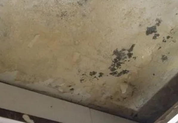措美阳台漏水维修公司分享下措美卫生间渗水维修需要注意哪些问题。